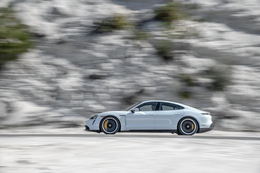  Porsche Taycan Turbo S 2019 года  (NA) (фото 27 из 40)